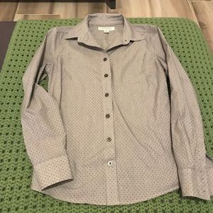 Women’s Banana Republic button up shirt.